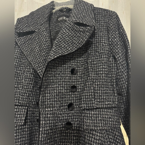 GUESS coat - Picture 9 of 10